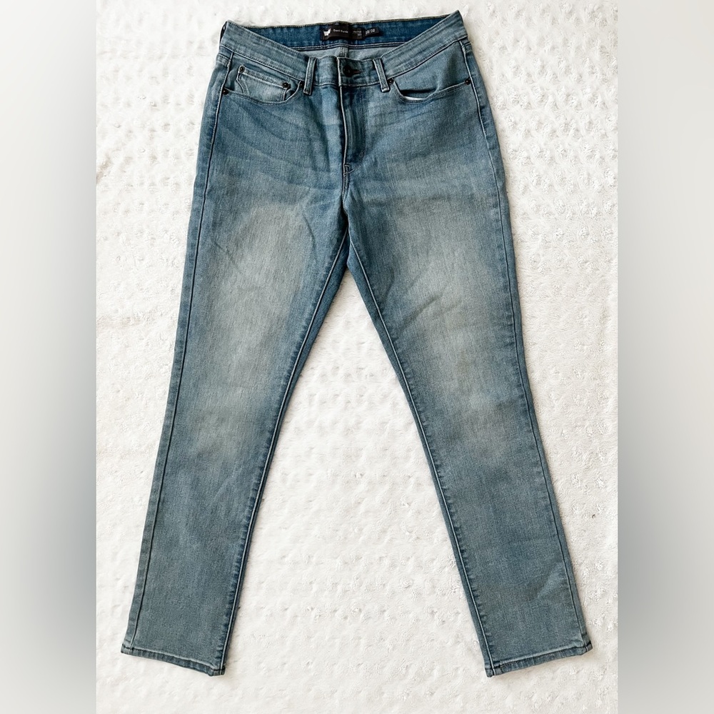 LEVI’S Demi Curve Mid Rise Slim Jeans